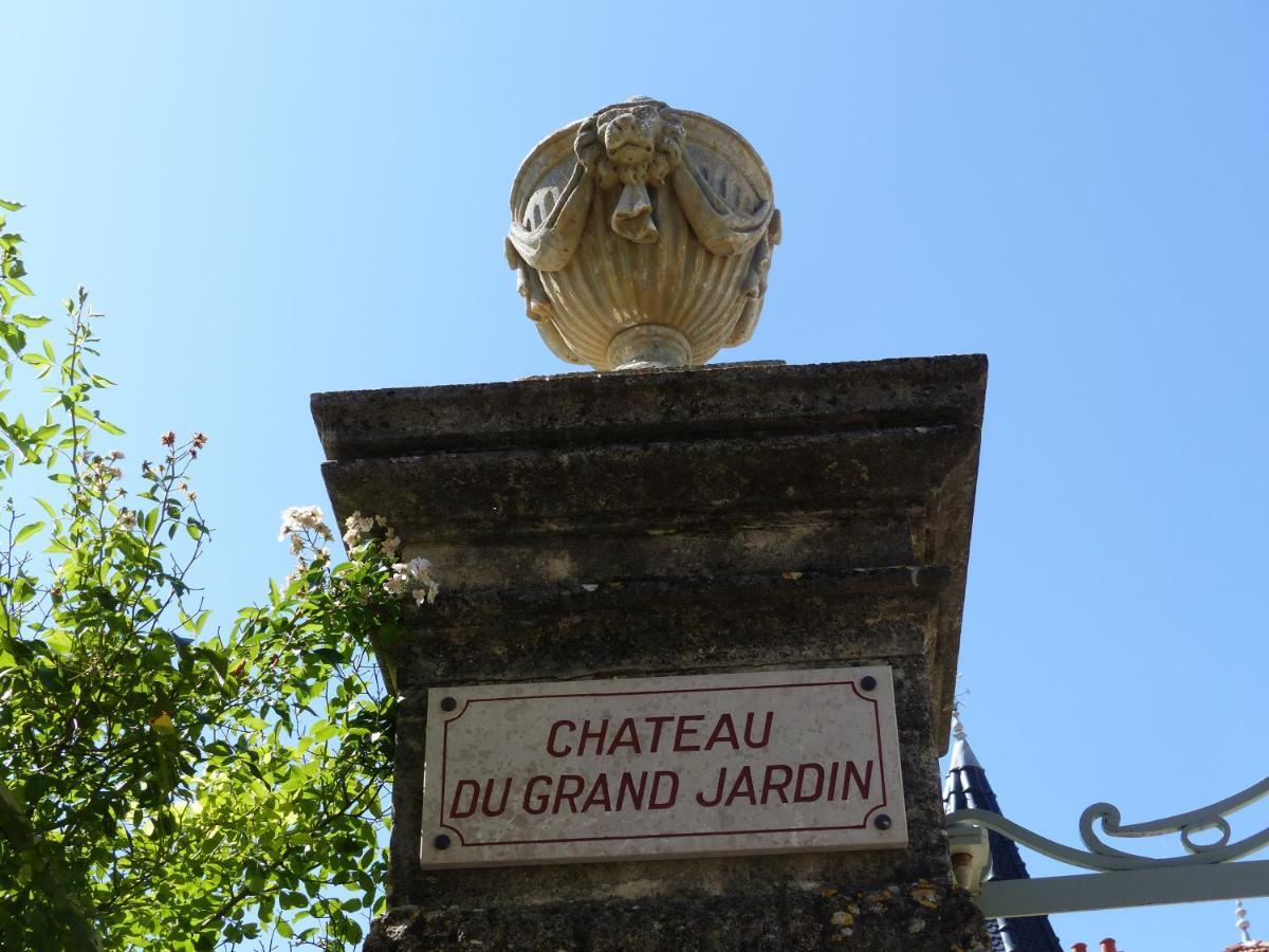 Chateau Du Grand Jardin Valensole Eksteriør billede