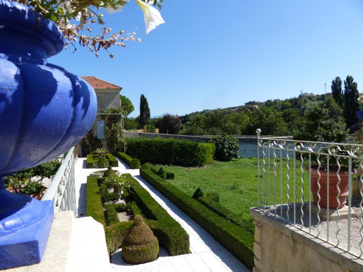 Chateau Du Grand Jardin Valensole Eksteriør billede